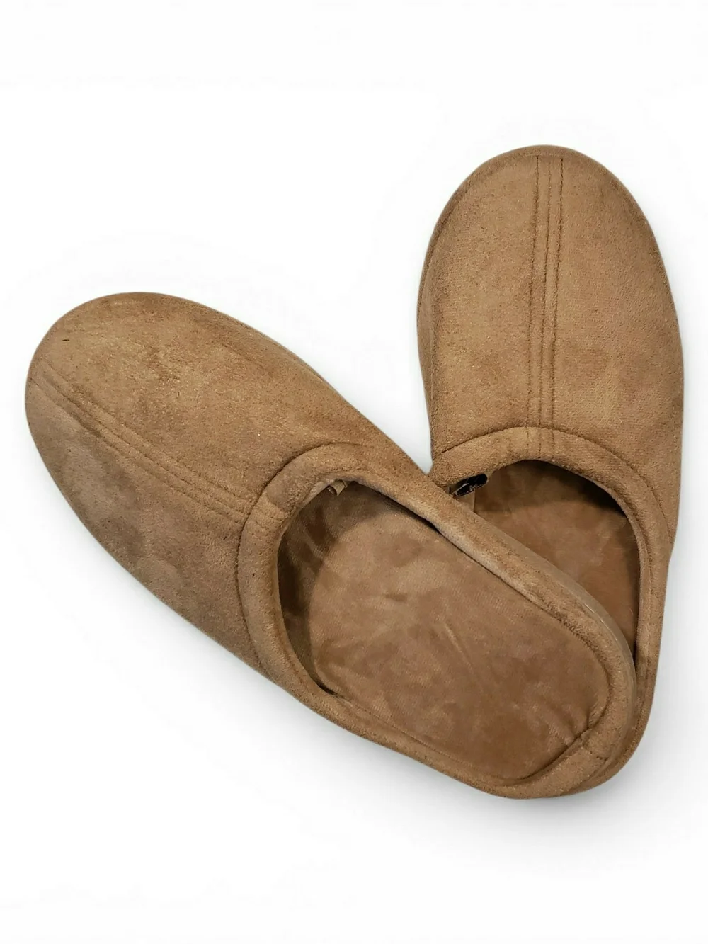 Camel med walkfit platinum memory foam slippers feature a classic slip-on clog.